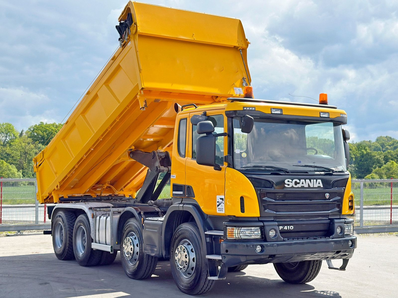 Scania P 410 Kipper 6,00m * 8x4 * TOPZUSTAND ! Scania P 410 Kipper 6,00m * 8x4 * TOPZUSTAND ! - Volquete camión: foto 4 Scania P 410 Kipper 6,00m * 8x4 * TOPZUSTAND ! Scania P 410 Kipper 6,00m * 8x4 * TOPZUSTAND ! - Volquete camión: foto 4