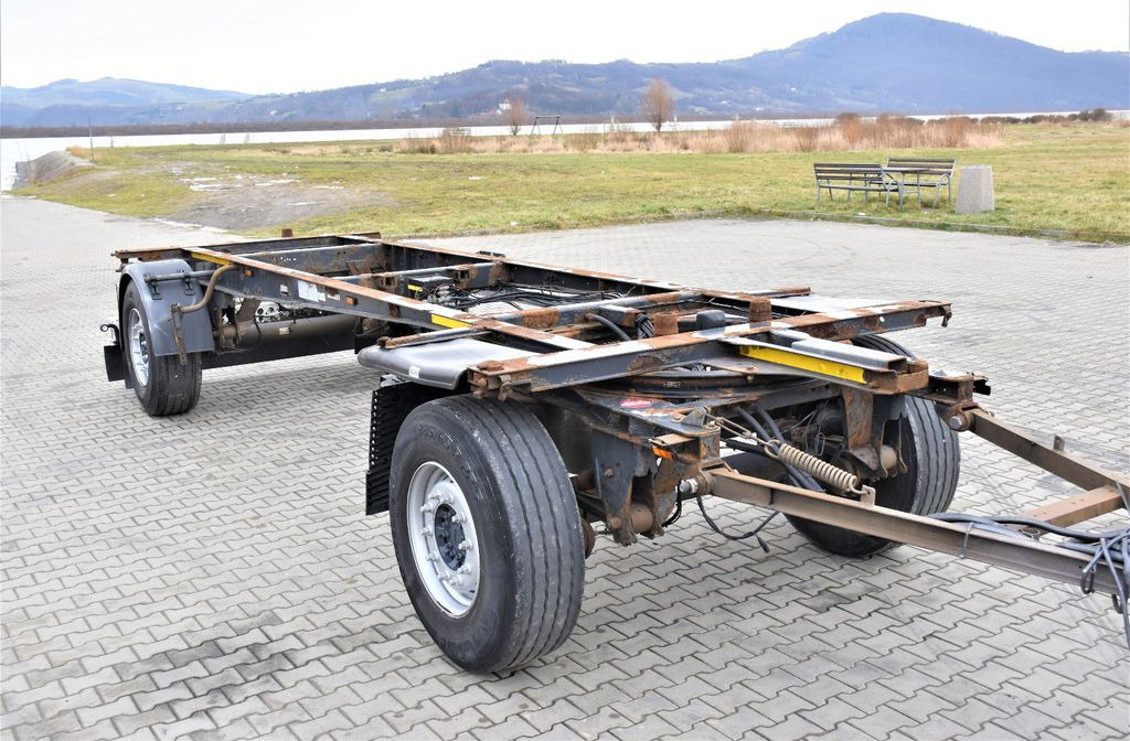 Schmitz Cargobull Anhänger 6,90m * TOPZUSTAND ! - Chasis remolque: foto 2 Schmitz Cargobull Anhänger 6,90m * TOPZUSTAND ! - Chasis remolque: foto 2