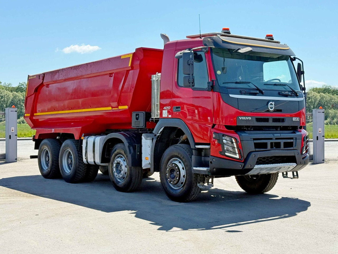 Volvo FMX 420 Kipper * TOPZUSTAND / 8x4 ! - Volquete camión: foto 1 Volvo FMX 420 Kipper * TOPZUSTAND / 8x4 ! - Volquete camión: foto 1