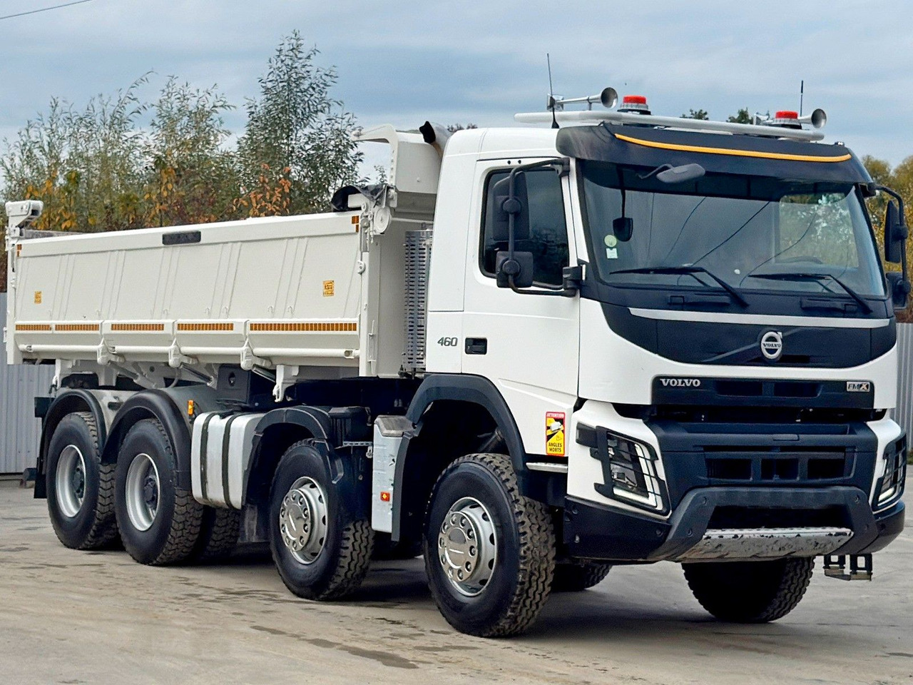 Volvo FMX 460 Kipper * BORDMATIC * 8x4 * TOPZUSTAND - Volquete camión: foto 5 Volvo FMX 460 Kipper * BORDMATIC * 8x4 * TOPZUSTAND - Volquete camión: foto 5
