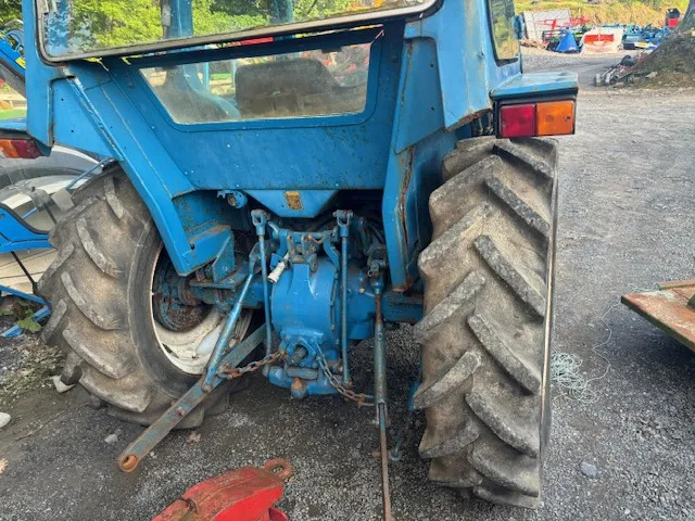 Tractor FORD 3600 C/W FRONT LOADER: foto 8