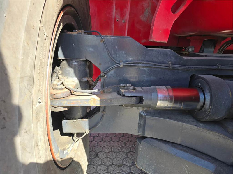 Kalmar DRG450-65C5XS - Reach stacker: foto 1 Kalmar DRG450-65C5XS - Reach stacker: foto 1