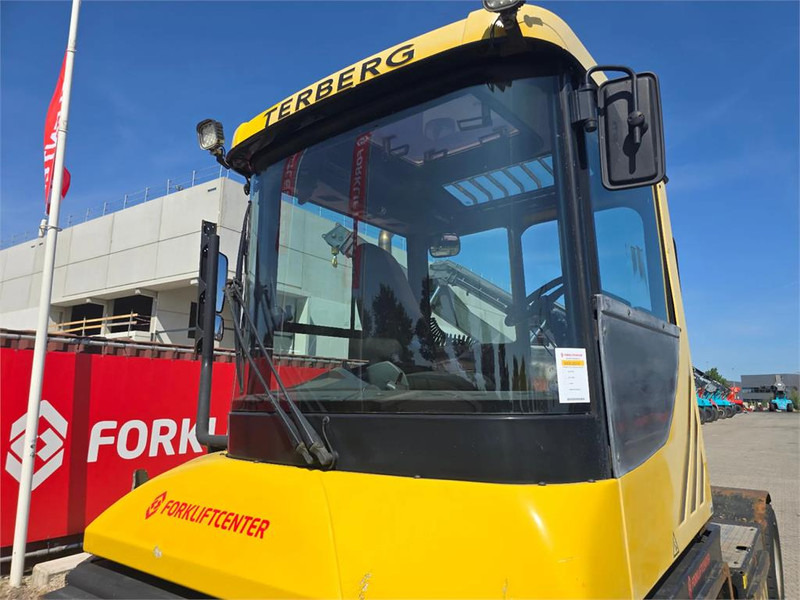 Tractor industrial Terberg RT223 4x4: foto 17