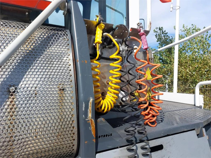 Tractor industrial Terberg YT182: foto 10