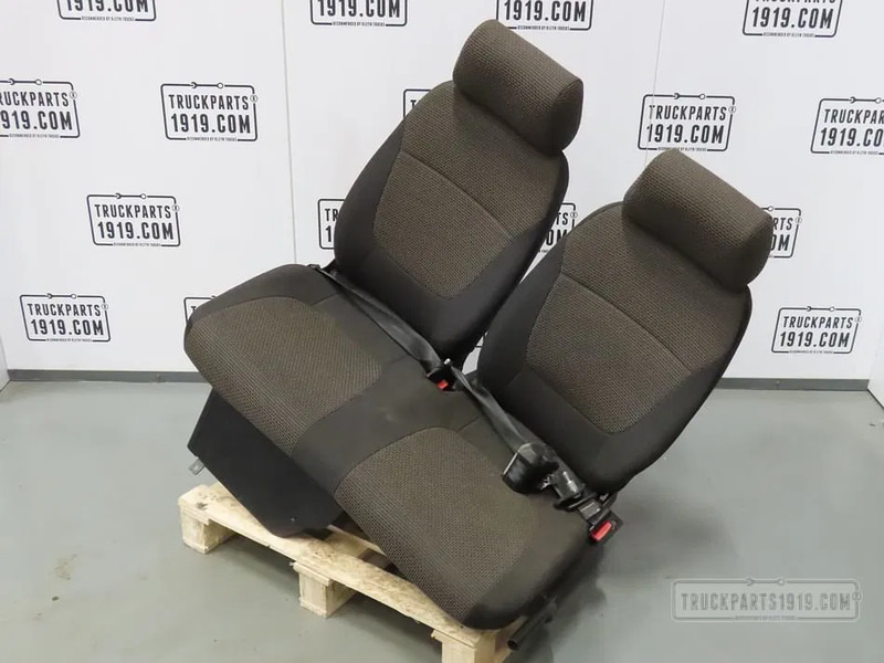 DAF 1981691 Bijrijdersbank LF E6 - Asiento para Camión: foto 1 DAF 1981691 Bijrijdersbank LF E6 - Asiento para Camión: foto 1