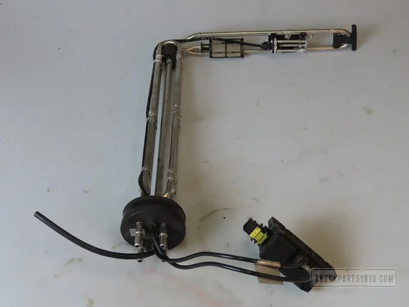 MAN 81154086042 AdBlue tankvlotter - Silenciador/ Sistema de escape para Camión: foto 1 MAN 81154086042 AdBlue tankvlotter - Silenciador/ Sistema de escape para Camión: foto 1