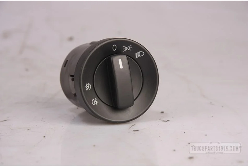 MAN Electrical System Hoofdlichtschakelaar - Salpicadero para Camión: foto 1 MAN Electrical System Hoofdlichtschakelaar - Salpicadero para Camión: foto 1