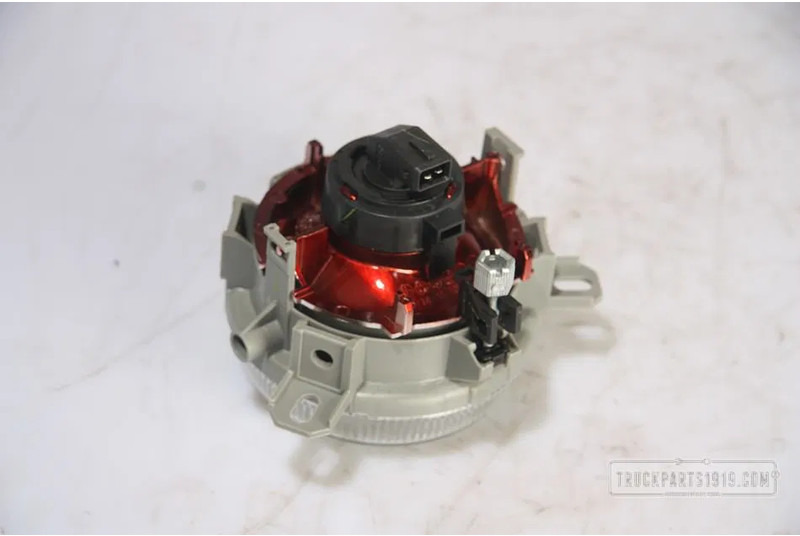 Renault Magnum 7420881197 Mistlamp - Faro antiniebla para Camión: foto 2 Renault Magnum 7420881197 Mistlamp - Faro antiniebla para Camión: foto 2