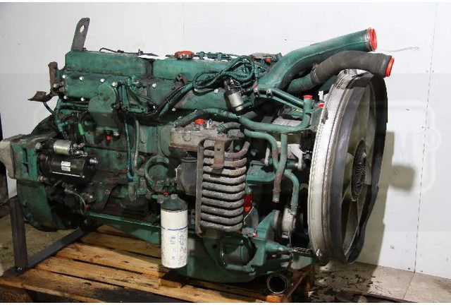 Volvo Engines & Parts Motor D7C 290 EC99 Euro 3 - Motor para Camión: foto 2 Volvo Engines & Parts Motor D7C 290 EC99 Euro 3 - Motor para Camión: foto 2