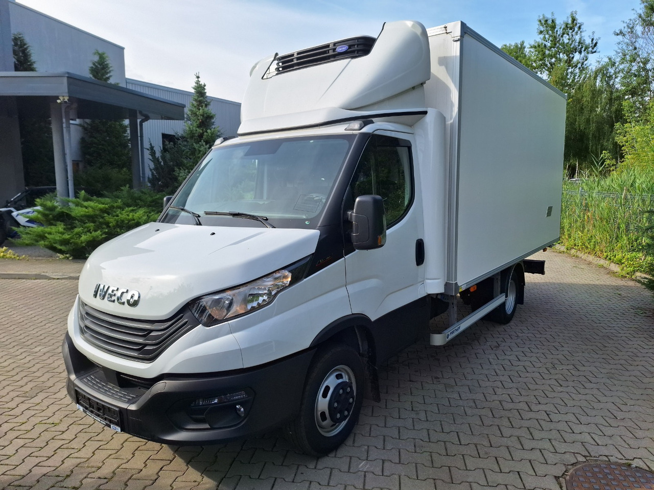 Iveco Daily 70C18 Kühlkoffer LBW BÃR - Frigorífico furgoneta: foto 2 Iveco Daily 70C18 Kühlkoffer LBW BÃR - Frigorífico furgoneta: foto 2