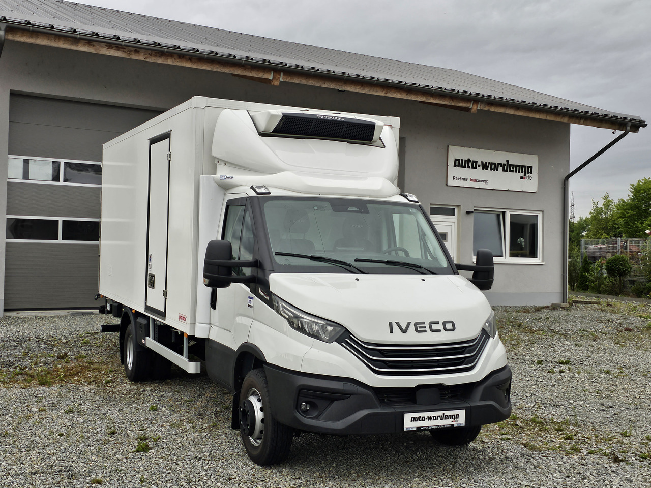 Iveco Daily 70C18 Kühlkoffer LBW BÃR - Frigorífico furgoneta: foto 1 Iveco Daily 70C18 Kühlkoffer LBW BÃR - Frigorífico furgoneta: foto 1