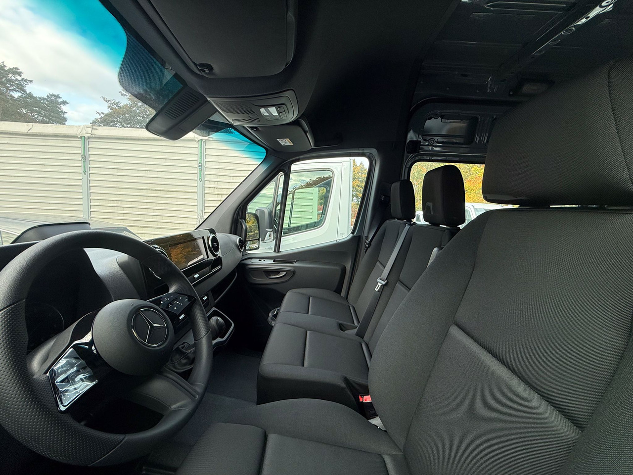 Mercedes-Benz Sprinter 317 L3H2 6-Sitzer - Furgón, Furgoneta combi: foto 5 Mercedes-Benz Sprinter 317 L3H2 6-Sitzer - Furgón, Furgoneta combi: foto 5