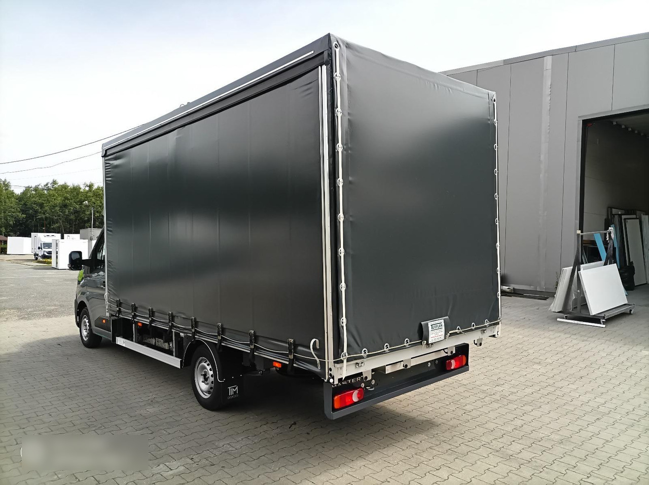 Renault Master 170 8 Pal Dachspoiler - Furgoneta con caja de lona: foto 2 Renault Master 170 8 Pal Dachspoiler - Furgoneta con caja de lona: foto 2