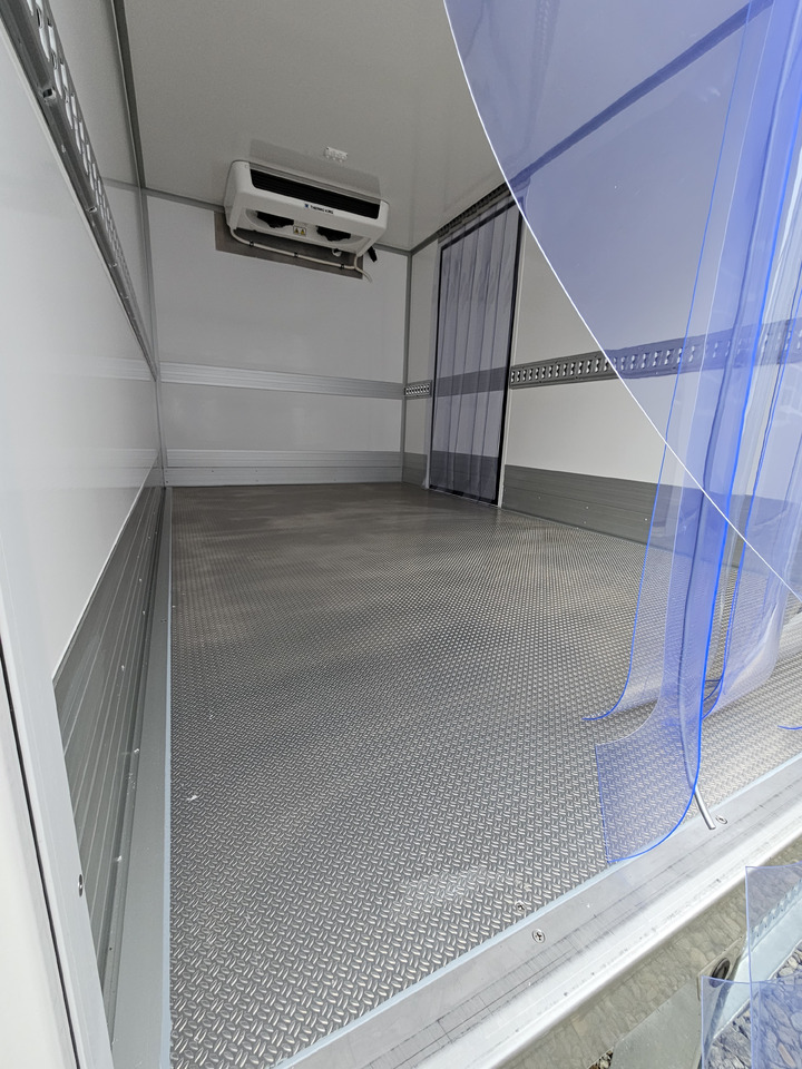 Renault Master Kühlkoffer O°/+20°C 230V Standkühlung - Frigorífico furgoneta: foto 3 Renault Master Kühlkoffer O°/+20°C 230V Standkühlung - Frigorífico furgoneta: foto 3