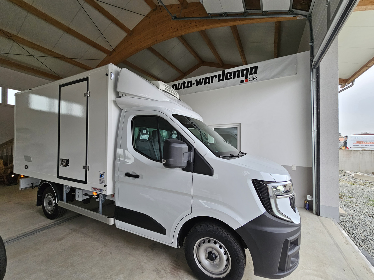 Renault Master Kühlkoffer O°/+20°C 230V Standkühlung - Frigorífico furgoneta: foto 1 Renault Master Kühlkoffer O°/+20°C 230V Standkühlung - Frigorífico furgoneta: foto 1