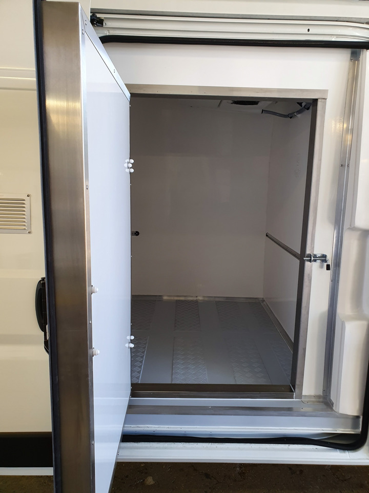 Renault Master L3H2 Tiefkühlkasten -18°C - Frigorífico furgoneta: foto 5 Renault Master L3H2 Tiefkühlkasten -18°C - Frigorífico furgoneta: foto 5