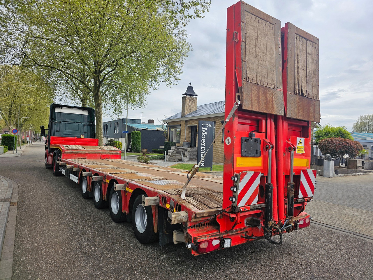 Kässbohrer LB4E With Hydraulic Flip Ramps - Góndola rebajadas semirremolque: foto 4 Kässbohrer LB4E With Hydraulic Flip Ramps - Góndola rebajadas semirremolque: foto 4