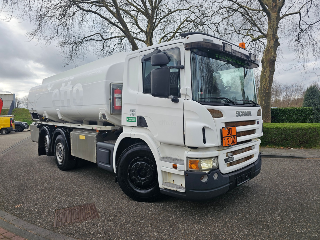 Scania P420 6x2*4 - Cisterna camión: foto 1 Scania P420 6x2*4 - Cisterna camión: foto 1