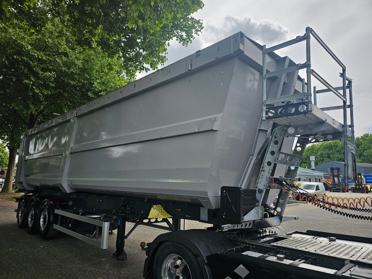 Schmitz SGF-S3 Scraptipper 55 M3 - Volquete semirremolque: foto 3 Schmitz SGF-S3 Scraptipper 55 M3 - Volquete semirremolque: foto 3