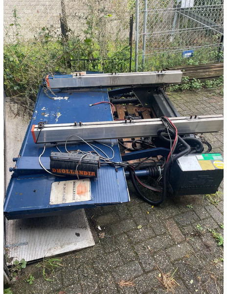 Kässbohrer 1500 KG Laadklep. Gebruikt - Caja cerrada semirremolque: foto 1 Kässbohrer 1500 KG Laadklep. Gebruikt - Caja cerrada semirremolque: foto 1