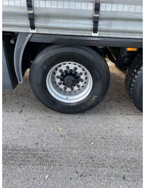 Kässbohrer Taut Line XXL Certificaat - Semirremolque lona: foto 4 Kässbohrer Taut Line XXL Certificaat - Semirremolque lona: foto 4