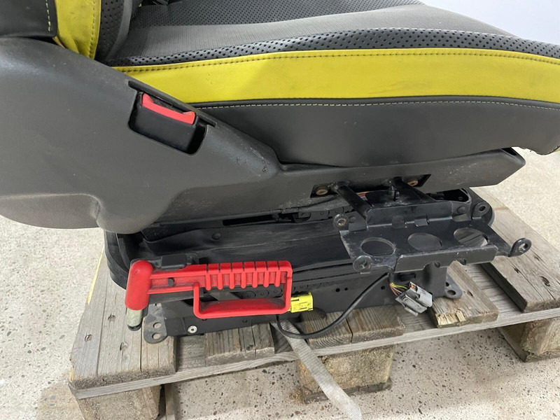 Asiento Volvo FH4: foto 6
