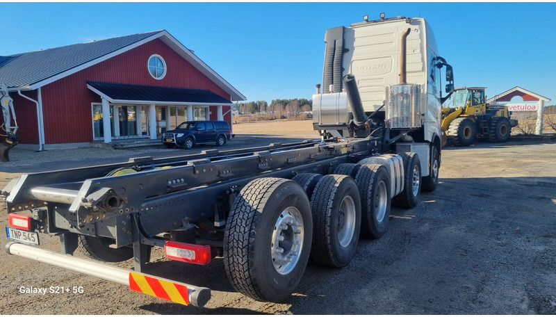 Volvo FH750 New engine and gearbox - Chasis camión: foto 3 Volvo FH750 New engine and gearbox - Chasis camión: foto 3