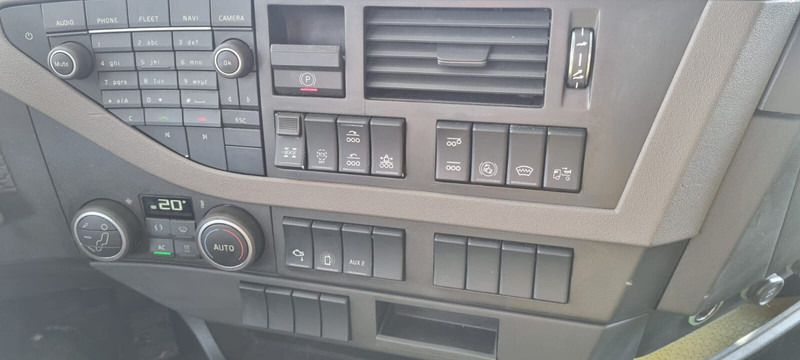 Chasis camión Volvo FH750 New engine and gearbox: foto 16