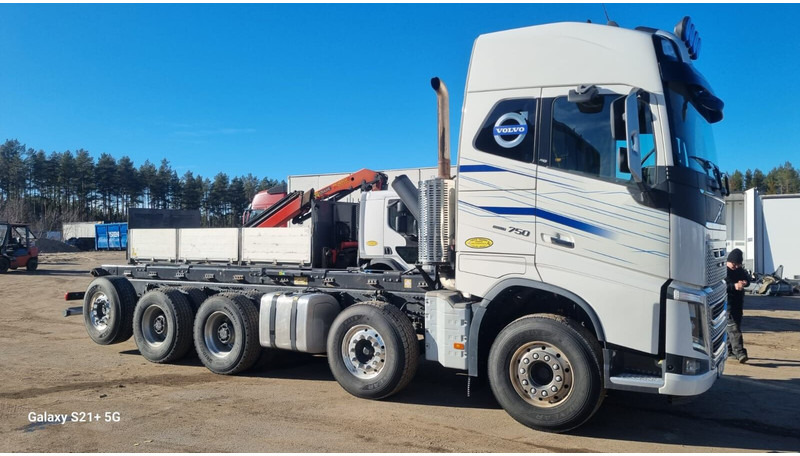 Volvo FH750 New engine and gearbox - Chasis camión: foto 2 Volvo FH750 New engine and gearbox - Chasis camión: foto 2