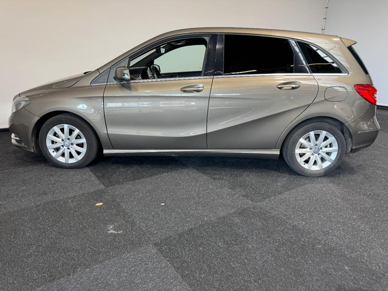 Mercedes-Benz B-Klasse 180 automaat Leer B 180 Ambition 5 Automaat wit Leer - Coche: foto 3 Mercedes-Benz B-Klasse 180 automaat Leer B 180 Ambition 5 Automaat wit Leer - Coche: foto 3