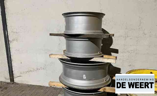 Diversen velgen 38" , voor john deere , case - Neumáticos y llantas para Maquinaria agrícola: foto 1 Diversen velgen 38" , voor john deere , case - Neumáticos y llantas para Maquinaria agrícola: foto 1