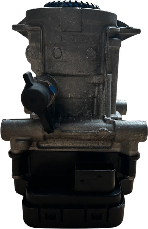 DAF XG ELECTRO PNEUPNEUMATIC HANDBRAKE TRACTOR USED FROM TEST TRUCK + DEPOSIT  4804003000U - Válvula de freno para Camión: foto 3 DAF XG ELECTRO PNEUPNEUMATIC HANDBRAKE TRACTOR USED FROM TEST TRUCK + DEPOSIT  4804003000U - Válvula de freno para Camión: foto 3