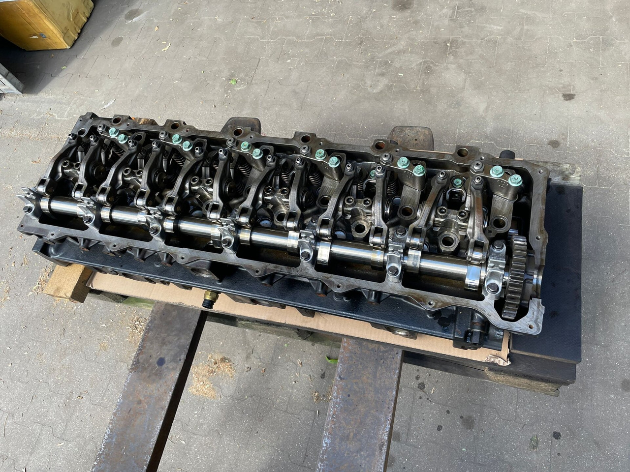 MAN CYLINDER HEAD D2676LF E 5-6 RECONDITIONED 51031006162REC - Cabezal de bloque para Camión: foto 2 MAN CYLINDER HEAD D2676LF E 5-6 RECONDITIONED 51031006162REC - Cabezal de bloque para Camión: foto 2
