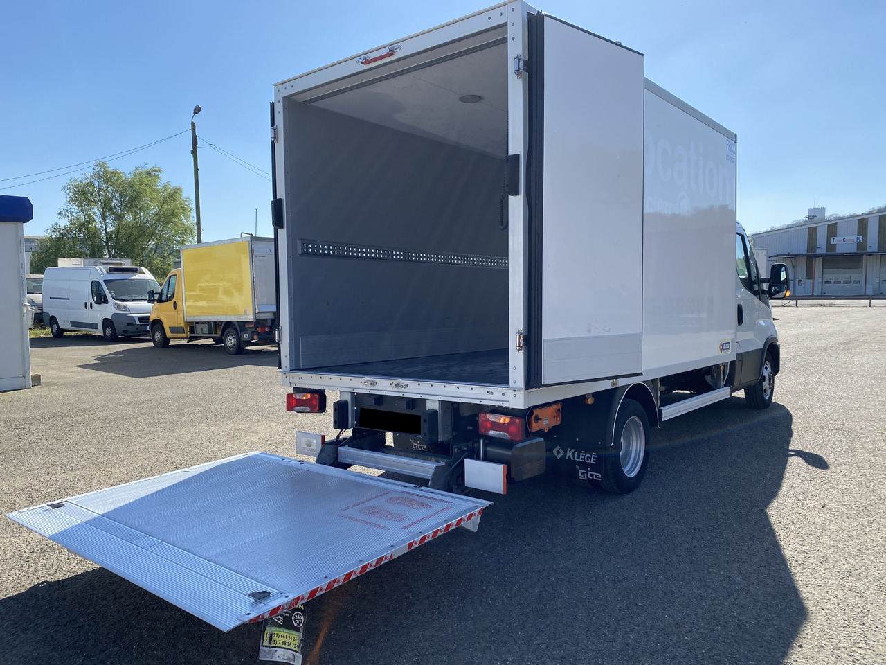 IVECO Daily frigorifique Hayon - Frigorífico furgoneta: foto 4 IVECO Daily frigorifique Hayon - Frigorífico furgoneta: foto 4