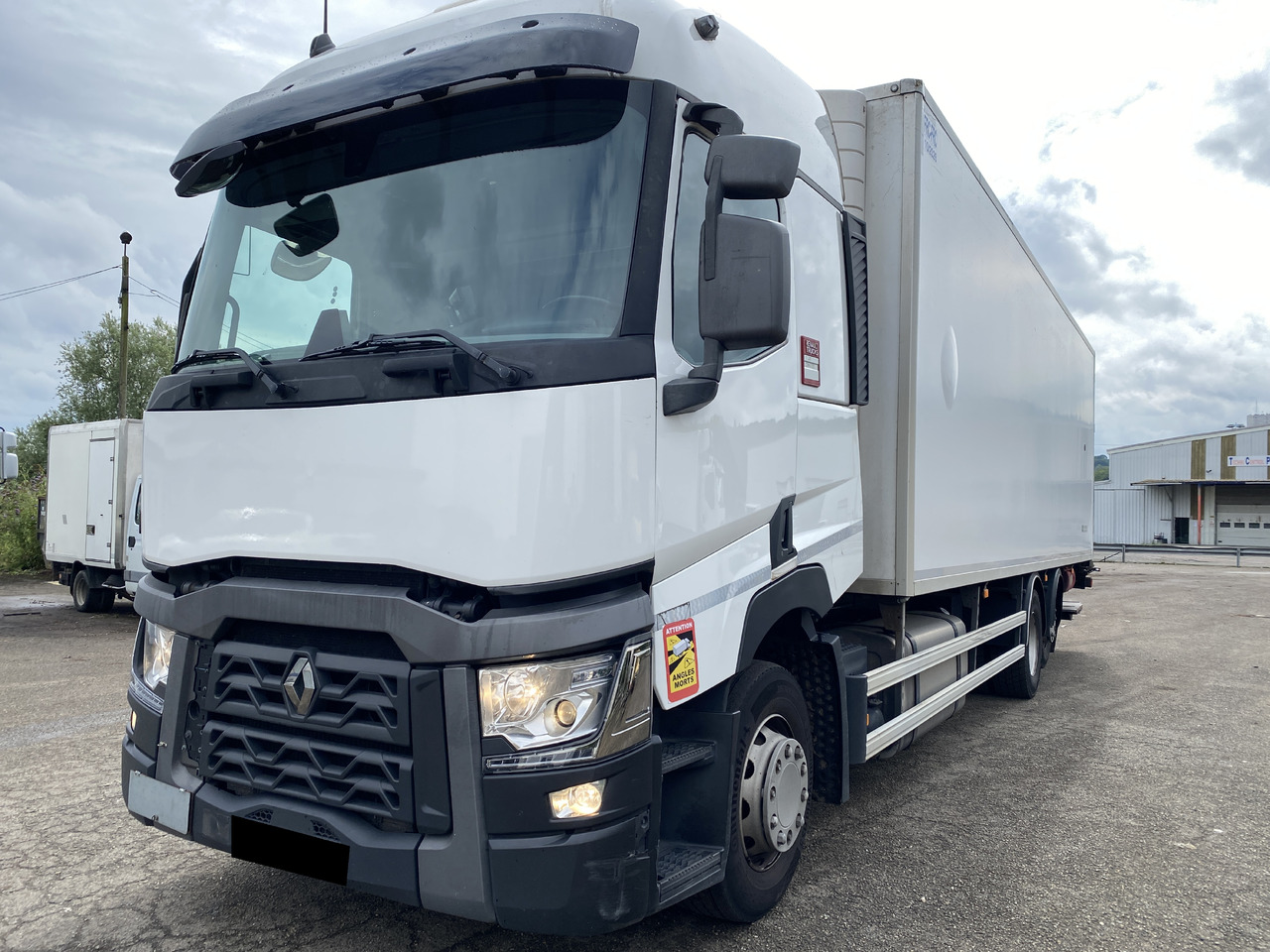 RENAULT T - Frigorífico camión: foto 1 RENAULT T - Frigorífico camión: foto 1