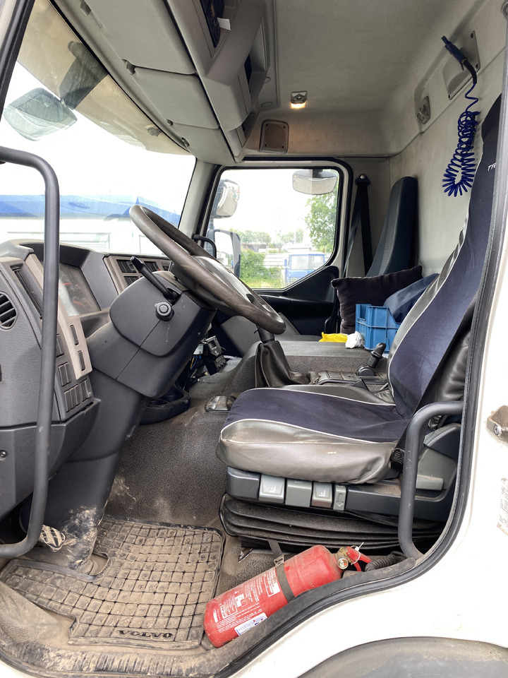 VOLVO FE - Frigorífico camión: foto 4 VOLVO FE - Frigorífico camión: foto 4