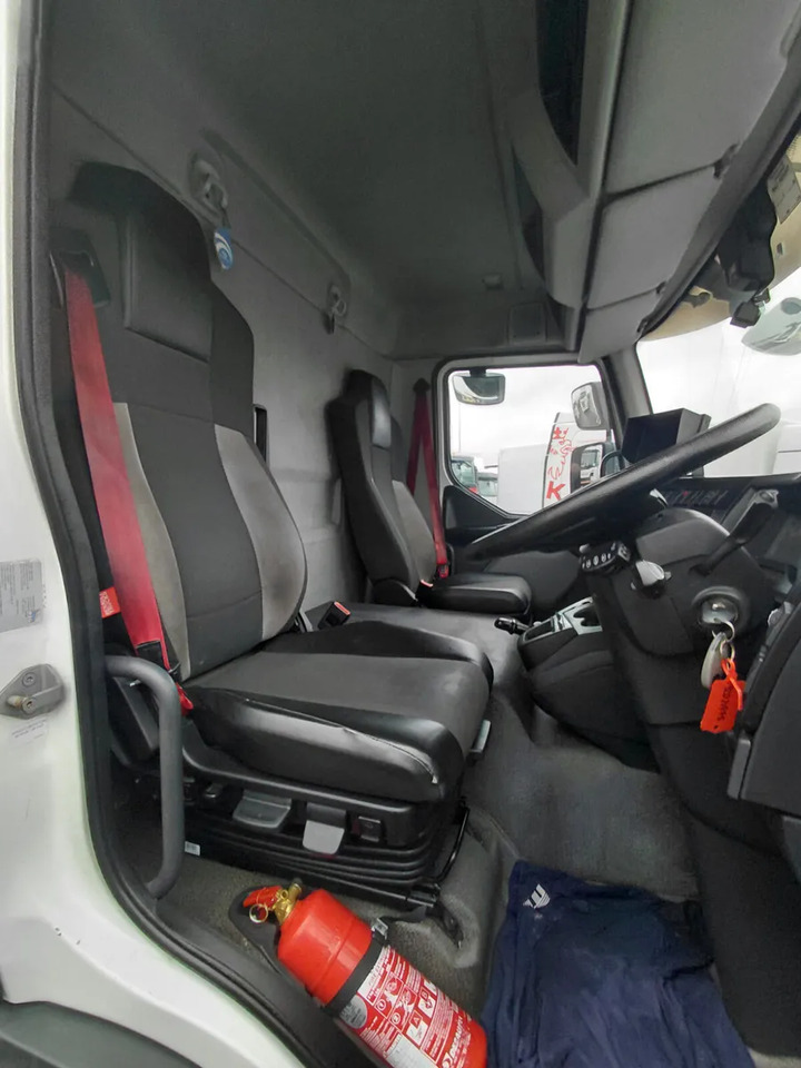 2019 Renault D 12T - Camión caja cerrada: foto 3 2019 Renault D 12T - Camión caja cerrada: foto 3