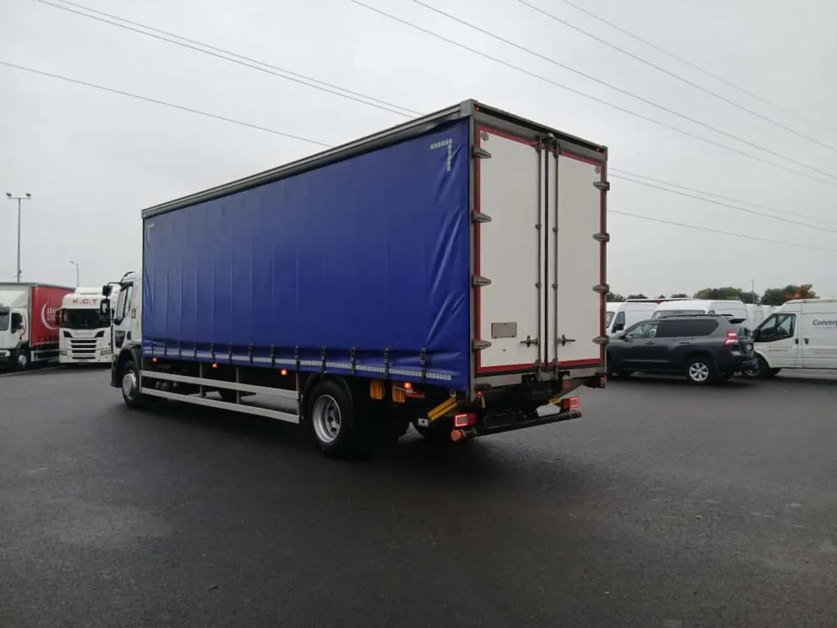 2020 Renault D18 Wide Curtainsider - Camión lona: foto 5 2020 Renault D18 Wide Curtainsider - Camión lona: foto 5