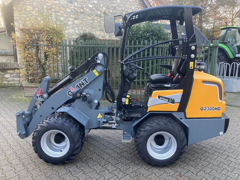 Giant G2300 HD - Cargadora articulada: foto 1 Giant G2300 HD - Cargadora articulada: foto 1