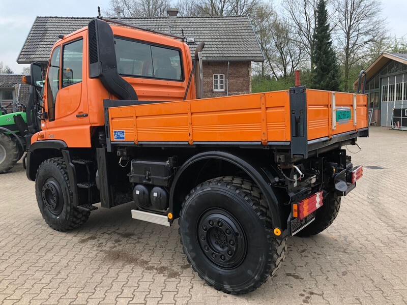 Mercedes-Benz Unimog U400 - Camión caja abierta, Vehículo municipal: foto 2 Mercedes-Benz Unimog U400 - Camión caja abierta, Vehículo municipal: foto 2