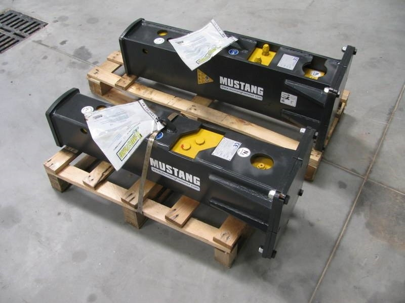 Mustang HM250 teža 255kg in 266kg NOVO  - Martillo hidráulico para Maquinaria de construcción: foto 1 Mustang HM250 teža 255kg in 266kg NOVO  - Martillo hidráulico para Maquinaria de construcción: foto 1