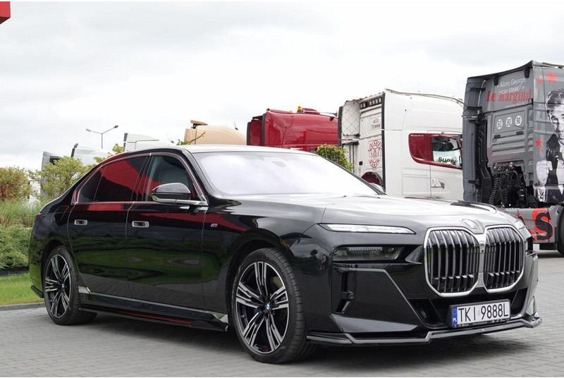 BMW 7 xDrive M Sport - Sedan: foto 4 BMW 7 xDrive M Sport - Sedan: foto 4
