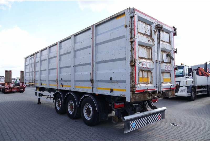 Bodex WYWROTKA 65 M3 / STALOWA / DO ZŁOMU / OŚ PODNOSZONA / DRZWI BOCZ - Volquete semirremolque: foto 4 Bodex WYWROTKA 65 M3 / STALOWA / DO ZŁOMU / OŚ PODNOSZONA / DRZWI BOCZ - Volquete semirremolque: foto 4