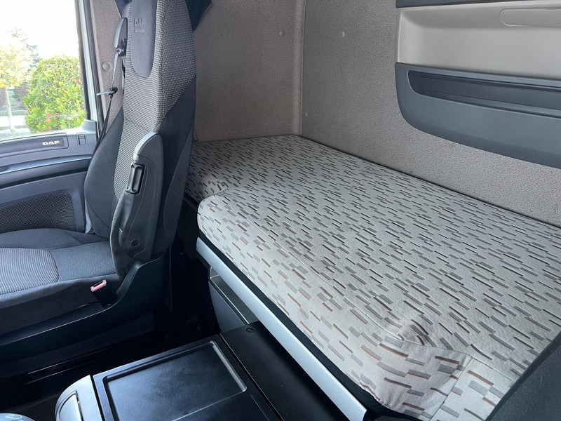 Cabeza tractora DAF XF 106 460 EURO 6 SSC LOW DECK: foto 13 Cabeza tractora DAF XF 106 460 EURO 6 SSC LOW DECK: foto 13