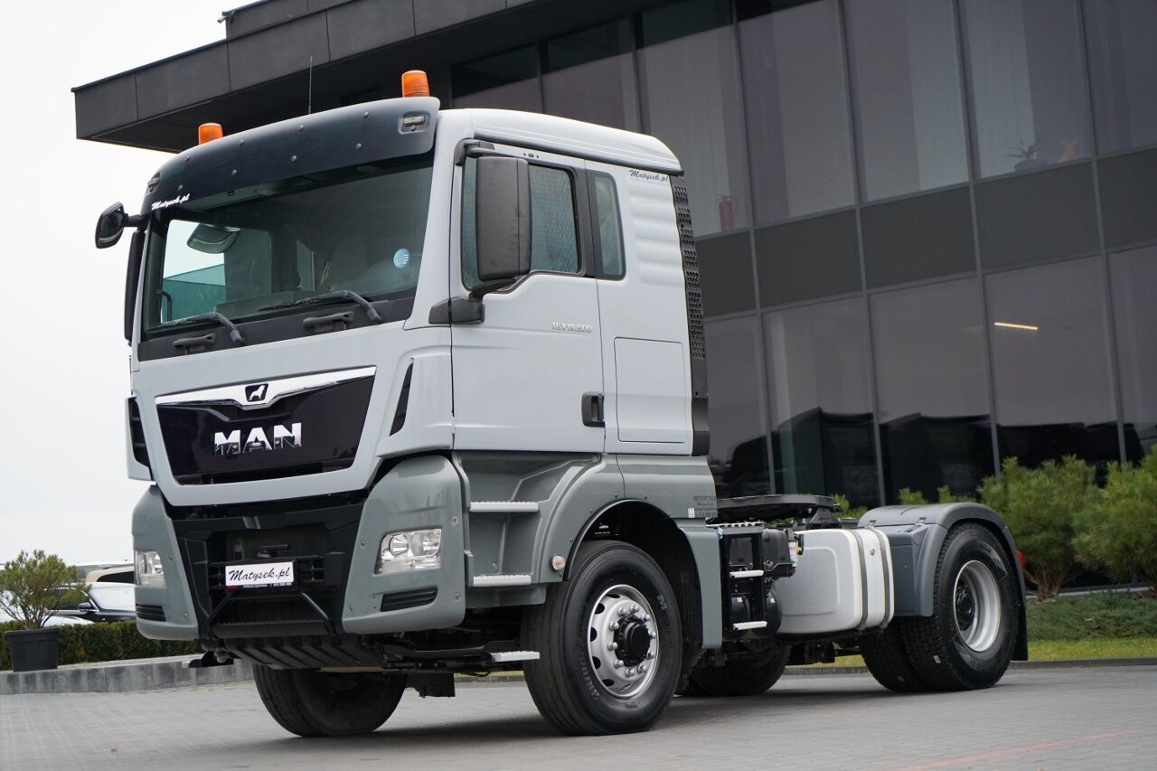 MAN TGX 18.500 / 4x4 / HYDRAULIKA / HYDRODRIVE / NISKA KABINA / OPON - Cabeza tractora: foto 1 MAN TGX 18.500 / 4x4 / HYDRAULIKA / HYDRODRIVE / NISKA KABINA / OPON - Cabeza tractora: foto 1