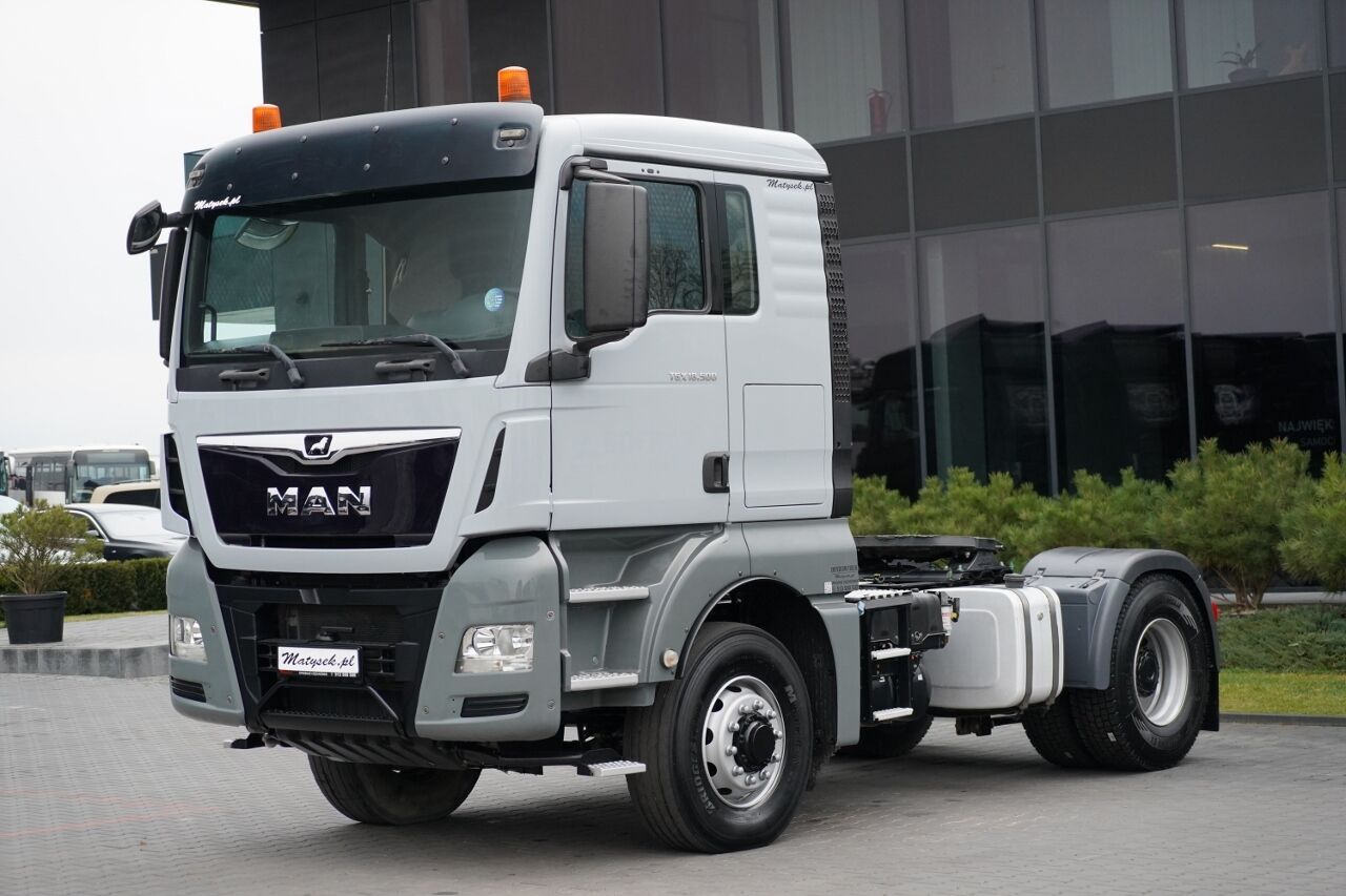 MAN TGX 18.500 / 4x4 / HYDRAULIKA / HYDRODRIVE / NISKA KABINA / OPON - Cabeza tractora: foto 2 MAN TGX 18.500 / 4x4 / HYDRAULIKA / HYDRODRIVE / NISKA KABINA / OPON - Cabeza tractora: foto 2