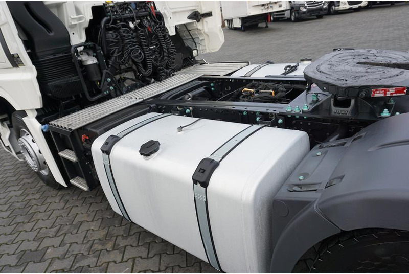 Cabeza tractora MAN TGX / 18.510 / EURO 6 / GX / ACC / RETARDER / I – COOL: foto 10 Cabeza tractora MAN TGX / 18.510 / EURO 6 / GX / ACC / RETARDER / I – COOL: foto 10