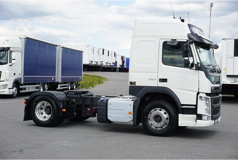 Volvo FM / 450 / ACC / EURO 6 / PEŁNY ADR / WAGA 6692 KG / KOMPRESOR - Cabeza tractora: foto 4 Volvo FM / 450 / ACC / EURO 6 / PEŁNY ADR / WAGA 6692 KG / KOMPRESOR - Cabeza tractora: foto 4