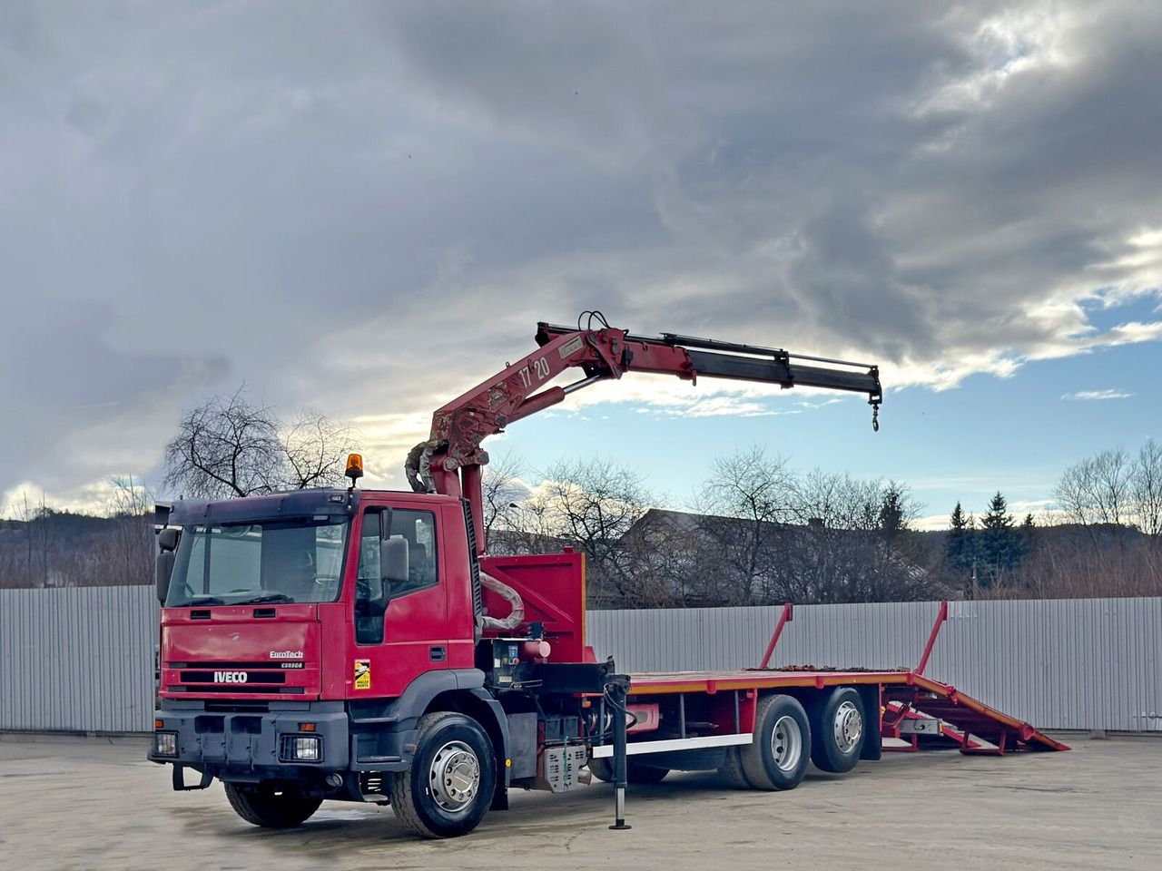 IVECO EUROTEC 260E31 - Camión, Camión grúa: foto 2 IVECO EUROTEC 260E31 - Camión, Camión grúa: foto 2