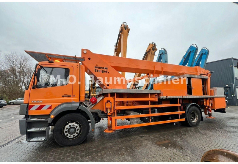 Mercedes-Benz Atego 1928 Ruthmann T 435 45 m - Camión, Camión grúa: foto 5 Mercedes-Benz Atego 1928 Ruthmann T 435 45 m - Camión, Camión grúa: foto 5